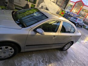 Škoda Octavia 2  1.9 TDI 77kw2007 393000 - 11