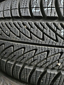 225/40R18 92V XL Winter Sport 5 DUNLOP - 11