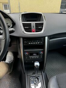 Peugeot 207 1,6 16V 88kW, Automat, Panorama - 11