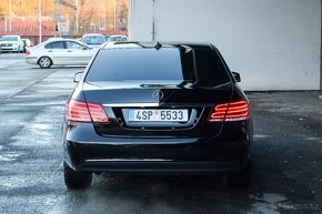 Mercedes Benz E 200 BLUETEC CDI - 11