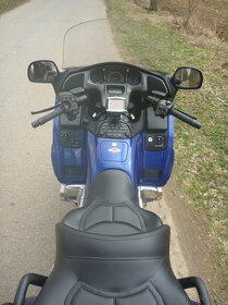 Honda GL 1800 Gold Wing ABS - 11