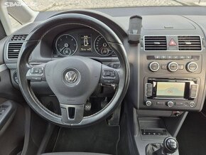 Touran 2.0TDI 103kW Cup,7 míst,2014,1.maj.serviska,navi - 11