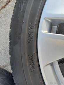 Mercedes-Benz,Pirelli,zimní,245/45 R17 99H XL,DOT2617,7-8mm - 11