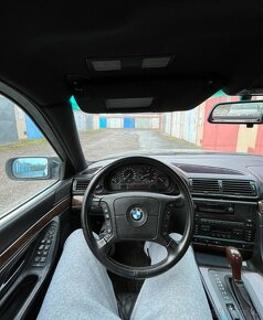 BMW E38 750i V12 - 11