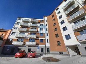 Nabízíme pronájem prostorného bytu 3+KK s terasou, 119,2 m2, - 11