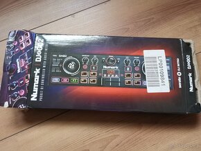 Numark DJ2Go2 - 11