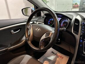 Hyundai i30 1,4 CRDI TRIKOLOR NOVÉ PNEU - 11