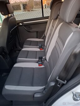 VW Touran 1.6 TDi, RV 2014 - 11