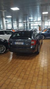 ŠKODA OCTAVIA 2.0TDI COMBI DSG 48000KM - 11