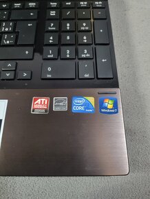 Dvojice notebooků – HP a Toshiba s kompletním balením - 11