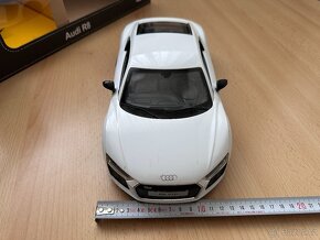 Audi R8 RC model 1:14 od Rastar - 11