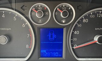 Hyundai i30 2008, 1,6 90kW Benzin + LPG - 11