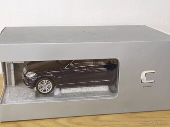 Mercedes Benz C 1:18 Autoart - 11