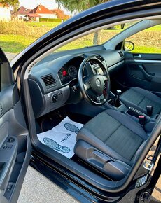 VOLKSWAGEN GOLF 1.9 TDI UNITED SPORT - Bez DPF / Ťažné - 11