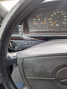 Mercedes Benz E, W124 300TD 105kW - 11