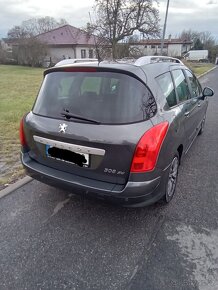 Peugeot  308 SW 2.0 HDi, 103 kW, 7 míst - 11