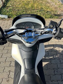 Honda PCX 125, 2011, po servise, bez investic, nová STK - 11