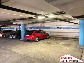 Pronájem garážových stání pro osobní automobily a čtyřkolky  - 11