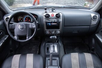 ISUZU D MAX 3,0 DIESEL 4X4 AUTOMAT - 11