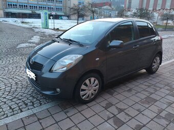 Prodám Toyota Yaris 1.3 VVTI.,AUTOMAT - 11