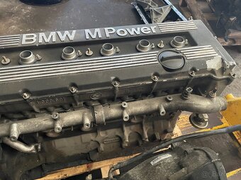 Bmw M5 e34 motor S38B36 315ps - 11