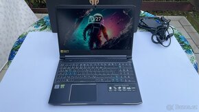 Herní notebook Acer Predator Helios 300, displej 300Hz - 11