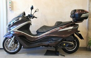 Piaggio X10 350 Executive - ABS - AKCE ZIMA - 11