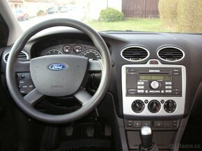 Ford Focus 1.8i - Serviska Combi - 11