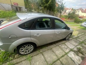 Ford Focus, 1.6i 74kw 16V, benzin, po servisu - 11