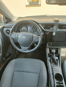 Toyota Corolla, 1.6i Activ Trend - 11