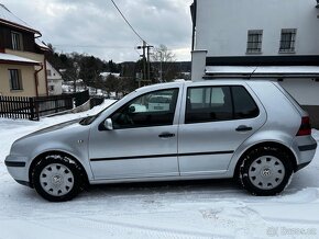 Volkswagen Golf 1.6 16V 77kW SPECIAL KLIMA, SERV.KN - 11