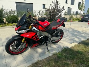 Aprilia Tuono V4 1100 RR, ČR, 1.majitel, v záruce - 11