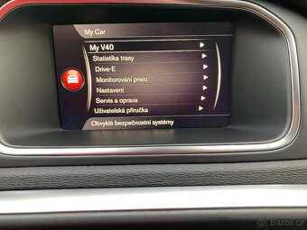 Volvo V40 D3 automat - 11