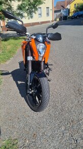 KTM 125 Duke - 11