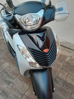 Honda SH 150i, 2011, CZ doklady, slušný stav, ZIMNÍ CENA - 11