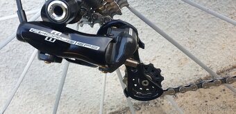 Silniční italské kolo Basso Astra / Campagnolo - elektrika - 11