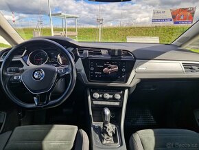 VW Touran 2019 - 11