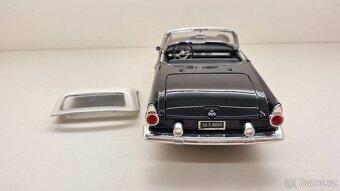 1:18 CHEVROLET THUNDERBIRD - 11