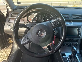 Volkswagen Passat Highline 2.0 TDI - 12