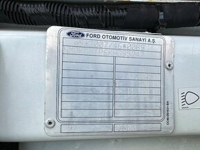 FORD ťahač 2018 VIN 242 - 12