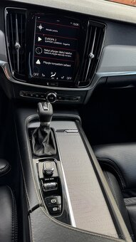 Volvo V90CC D5, 173kW, 4x4 - 12