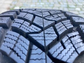 Zimní kola ŠKODA SUPERB 3 - DUNLOP 215/60R16 95% 2023 - 12