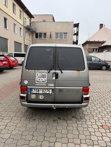 Volkswagen T4 Caravelle Long 2.5 TDI 75 kW - 12