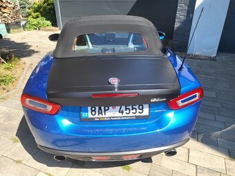 Fiat 124 spider - 12