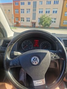 Volkswagen Golf V 2.0 TDI 103 kw - 12