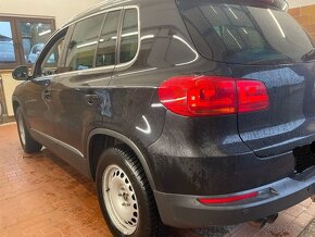 Volkswagen TIGUAN 2.0 Tdi 103 KW 4X4 SPORT a STYLE 172tkm - 12