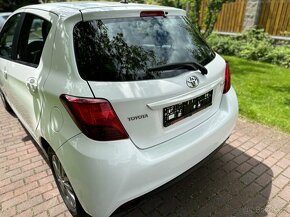 Toyota Yaris 1.3 16v 73kw - 12