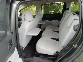 Peugeot 5008 - 2.0HDI - AISIN(6ST. AUTOMAT) - 2010 - 12