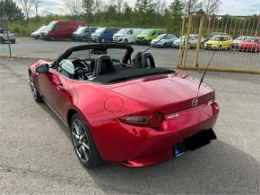 Mazda MX5- - 12