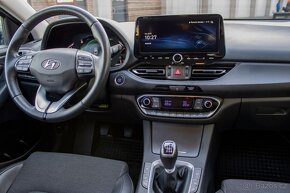 Hyundai i30 Fastback 1.5 T-GDi mHEV iMT Style - 12